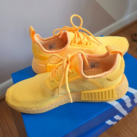 Adidas NMD R1 Women's 11 - Picture 2 of 3